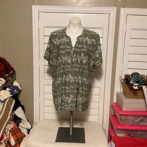 Croft & Barrow Olive Floral Button Down Shirt